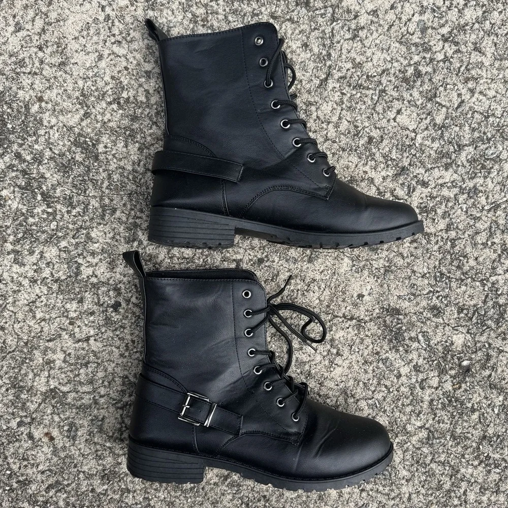 Olivia & Kate Leanna-13L Women's Black Combat Boots Size 10 Faux Leather Lace Up - Picture 6 of 9